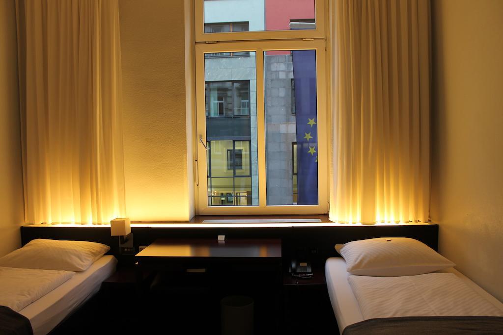 Hotel Concorde Frankfurt nad Menem Zewnętrze zdjęcie